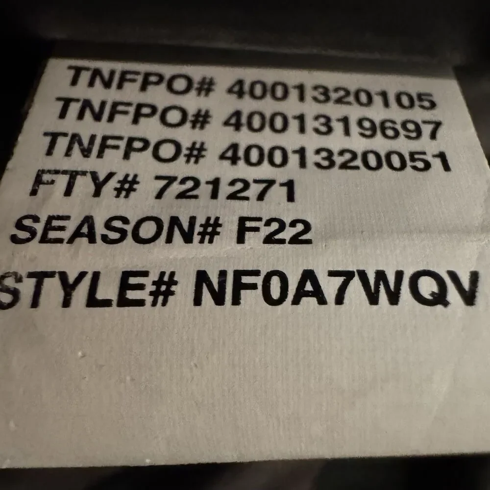 The North Face Kids Puffer Jacket in Green with Fur Hood - Picture 14 of 15